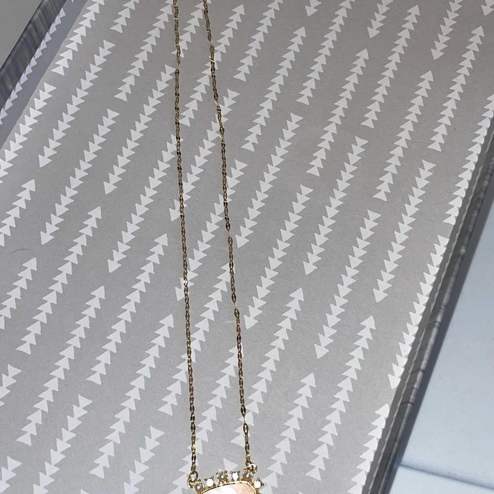 Plunder Gold Peach Color Pendant Necklace